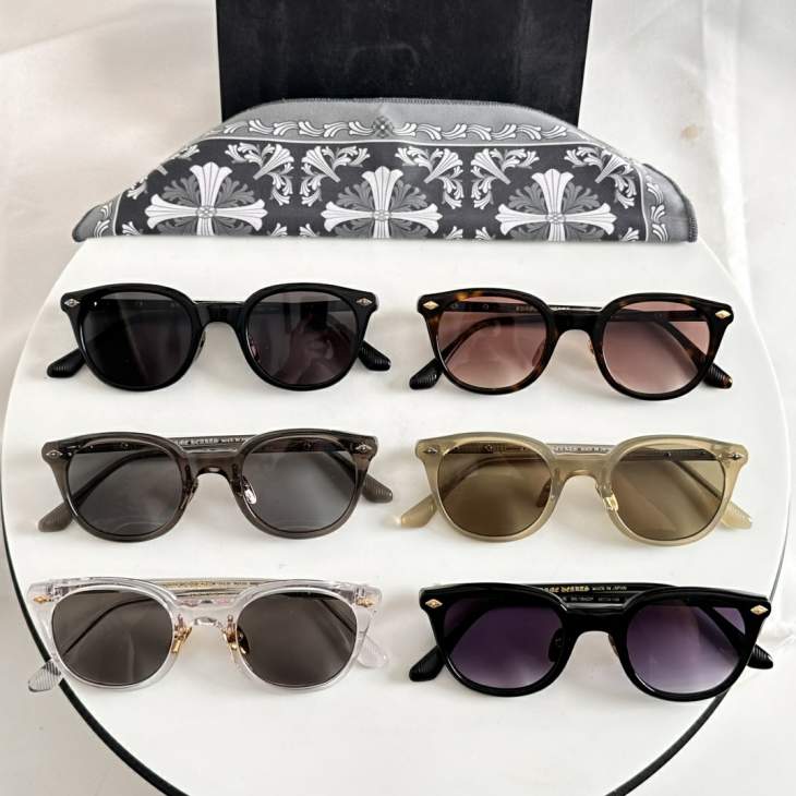 Picture of Chrome Hearts Sunglasses _SKUfw74808866fw